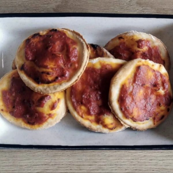 Pizzette rosse senza&nbsp;lievitazione